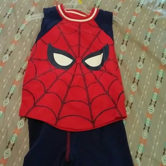 Boy clothes - Picture 2 of 2